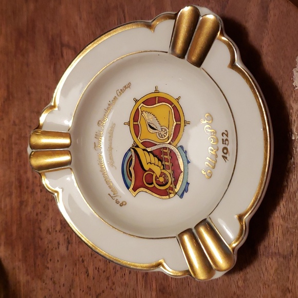 Other - Military History Commemorative Ashtray with Gold Gilding Vintage 1952 Europe